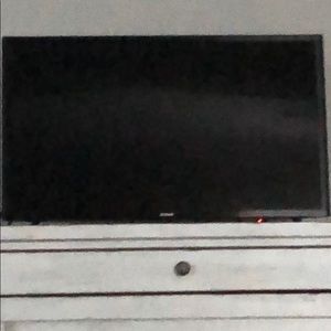 Meet your Posher, Elias